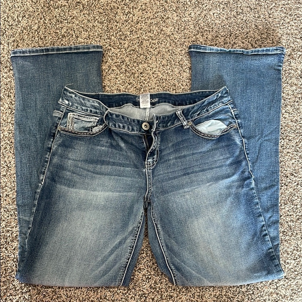 Maurices Like New Women's Boot Cut Jeans in Blue